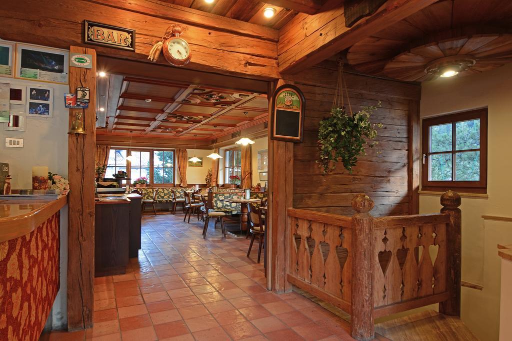 Hotel Dolomites Inn Canazei Eksteriør bilde