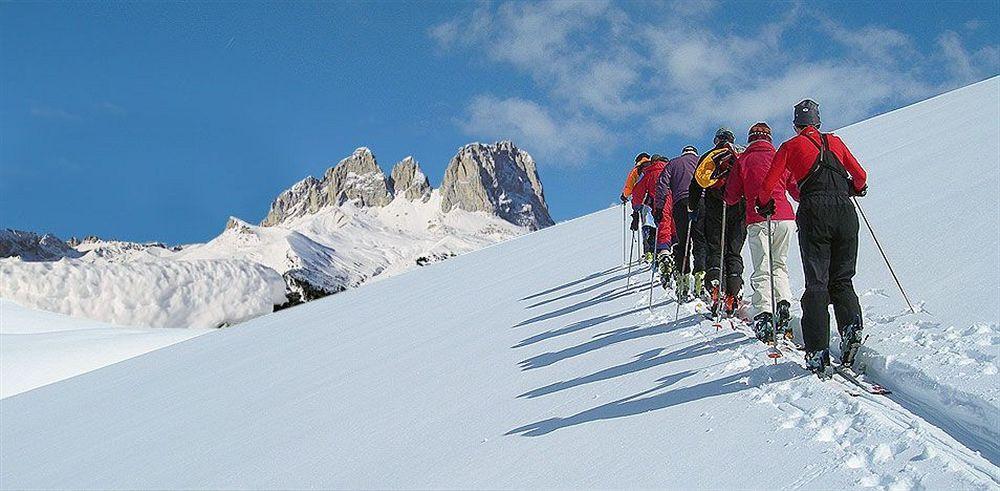 Hotel Dolomites Inn Canazei Eksteriør bilde