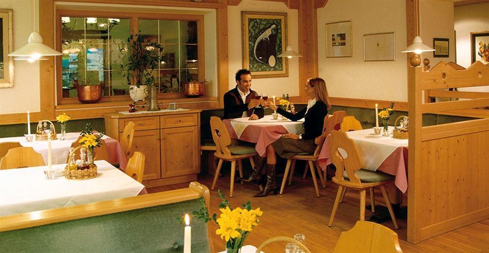 Hotel Dolomites Inn Canazei Eksteriør bilde