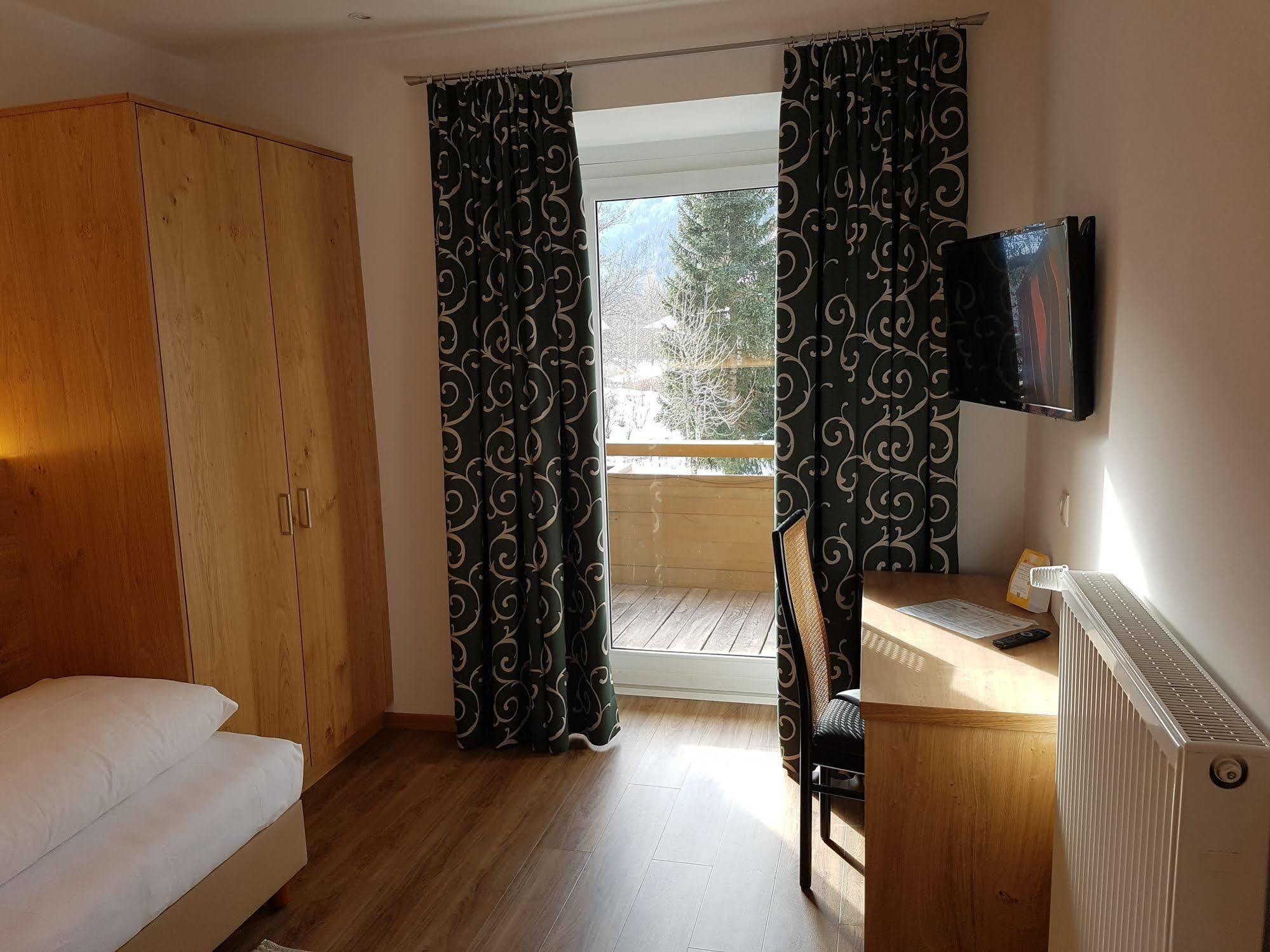 Hotel Dolomites Inn Canazei Eksteriør bilde