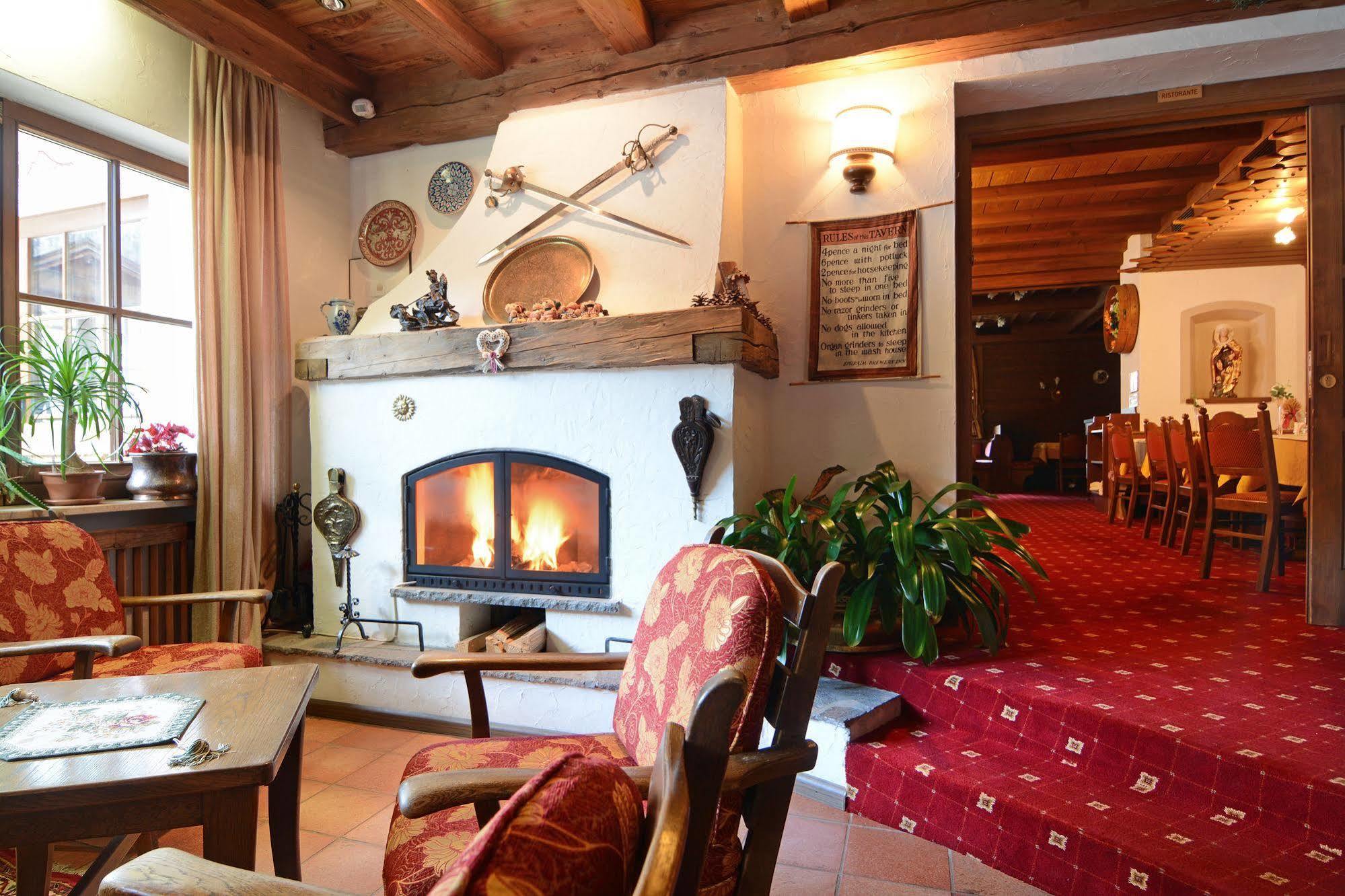 Hotel Dolomites Inn Canazei Eksteriør bilde